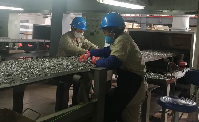 1588724783482092740.jpg 8-ÐÂÁ¢îÑÒµ¹«Ë¾ÀͶ¯³¡¾°.jpg